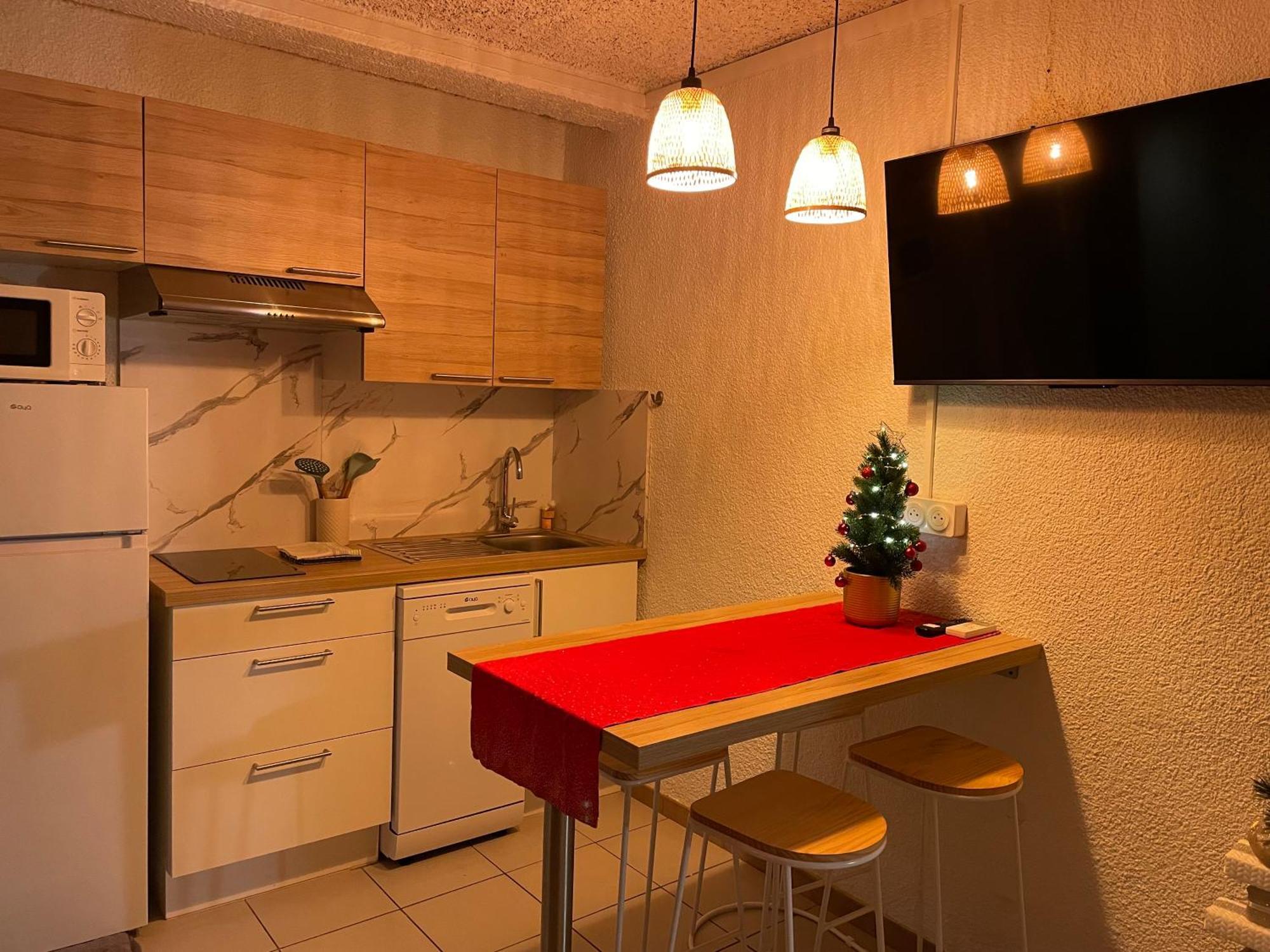 Studio Cosy A 300M De La Mer, Face Aux Festivals, Derriere La Night Life เลอบาร์กาแรส ภายนอก รูปภาพ