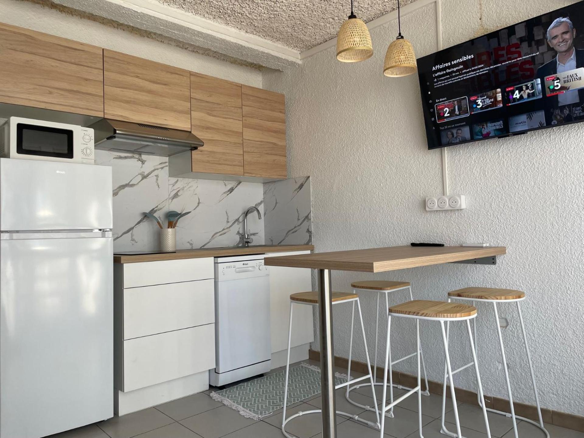 Studio Cosy A 300M De La Mer, Face Aux Festivals, Derriere La Night Life เลอบาร์กาแรส ภายนอก รูปภาพ